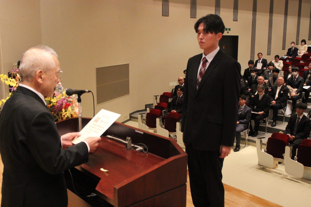 令和6年度 卒業式・学位授与式を挙行しました